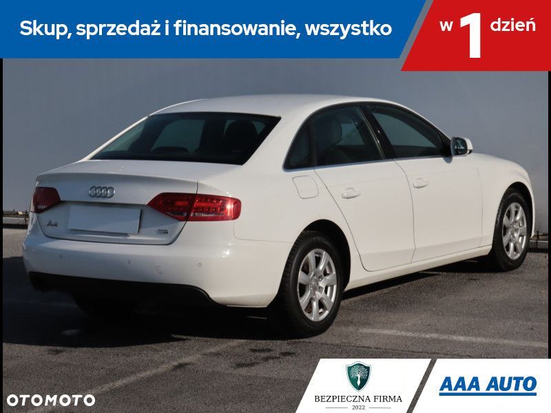 Audi A4 Limousine - 6