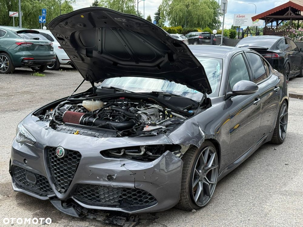 Alfa Romeo Giulia - 9