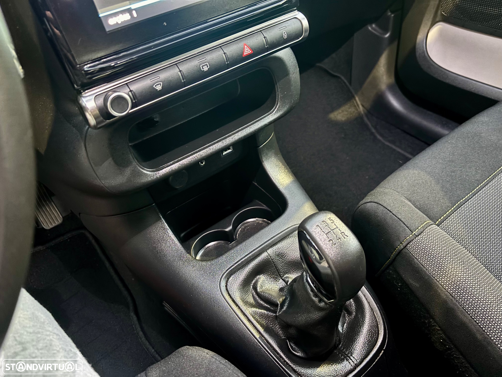 Citroën C3 1.2 PureTech Shine - 45