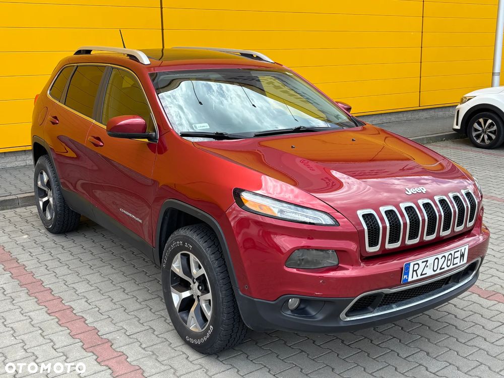 Jeep Cherokee - 1