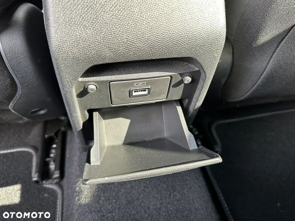 Peugeot 308 1.2 PureTech GPF GT Pack S&S - 20