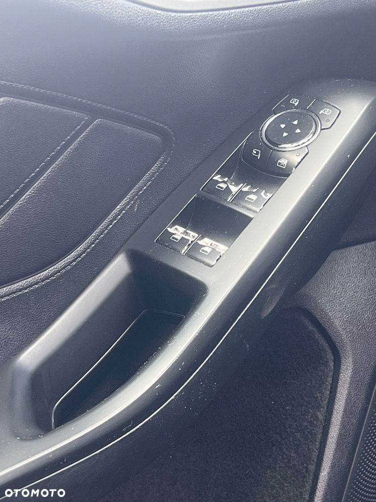 Ford Focus 1.0 EcoBoost Trend Edition Business - 12