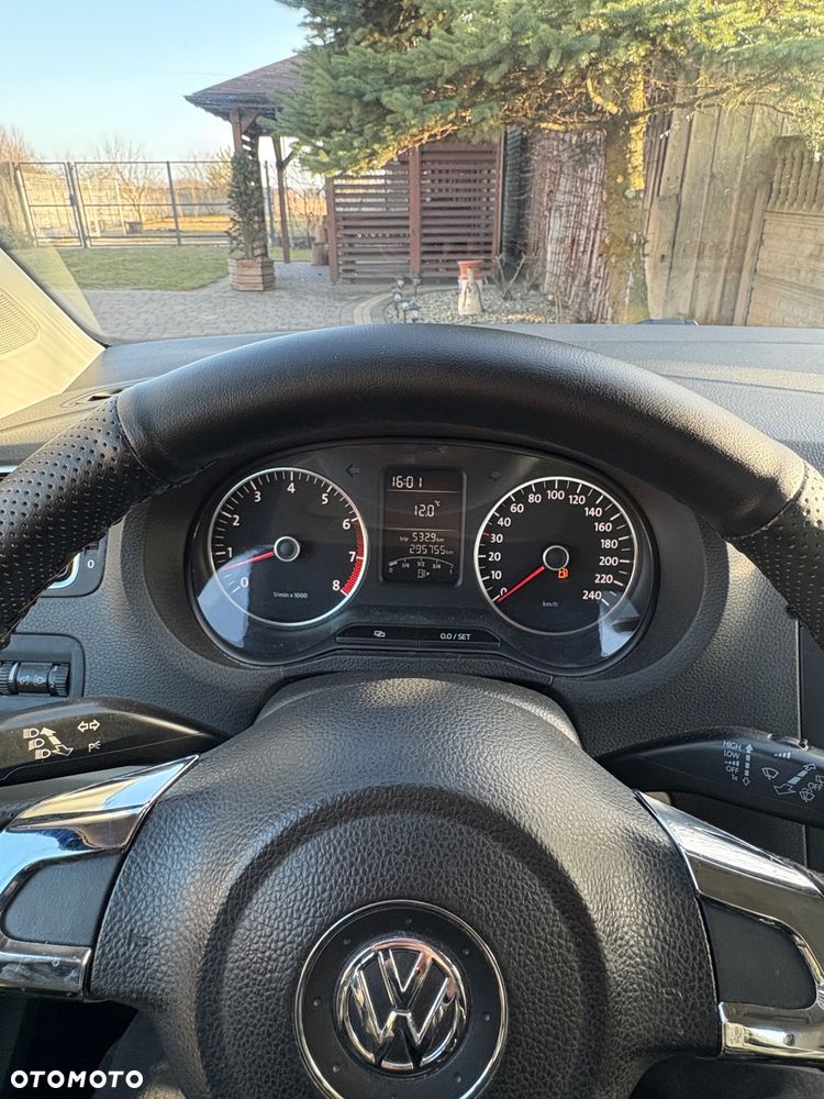 Volkswagen Polo - 10