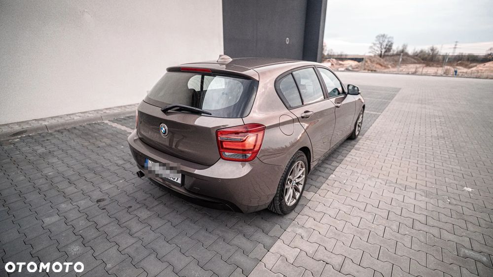 BMW Seria 1 116d EfficientDynamics Sport Line - 4