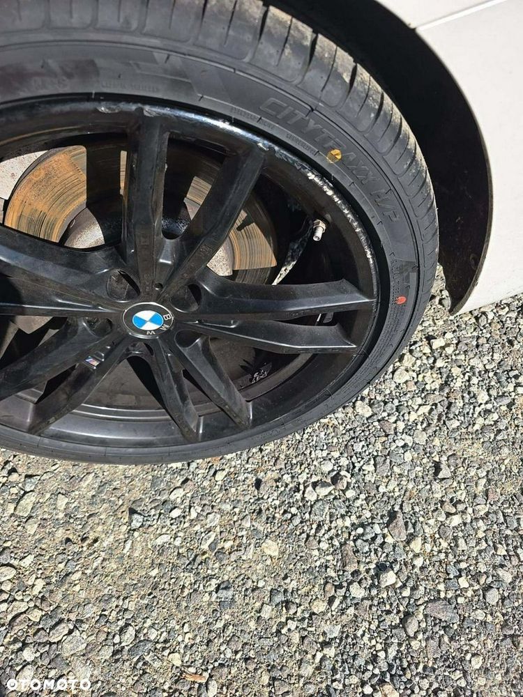 BMW Seria 3 330i xDrive M Sport - 15