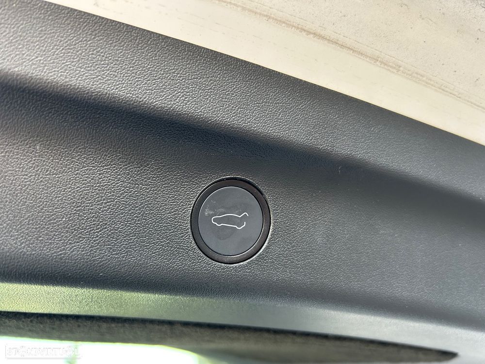 Tesla Model Y Tração Traseira - 26