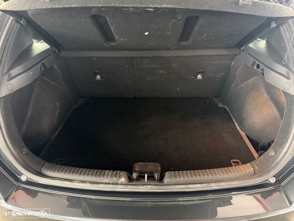 Hyundai i30 1.6 CRDI STyle Plus - 16