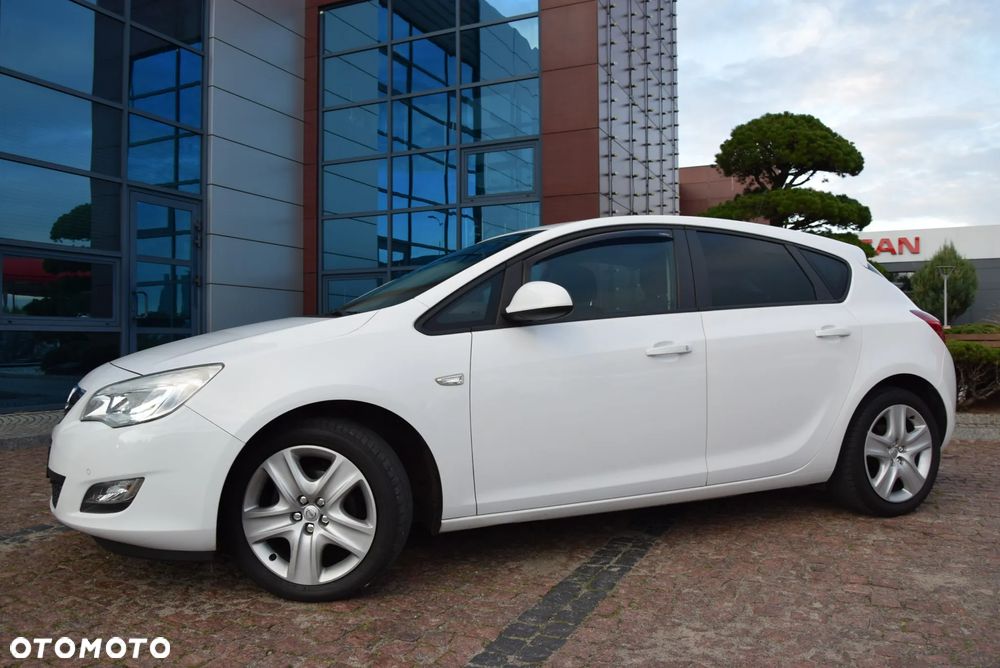 Opel Astra - 12