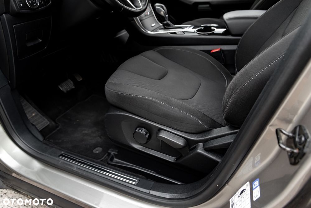 Ford S-Max 2.0 TDCi 4WD Trend PowerShift - 19