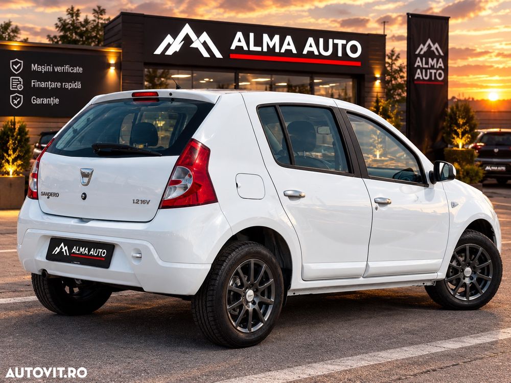 Dacia Sandero 2010 photo 3