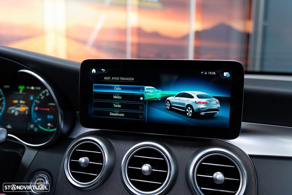 Mercedes-Benz GLC 300 e Coupe 4Matic 9G-TRONIC AMG Line - 17