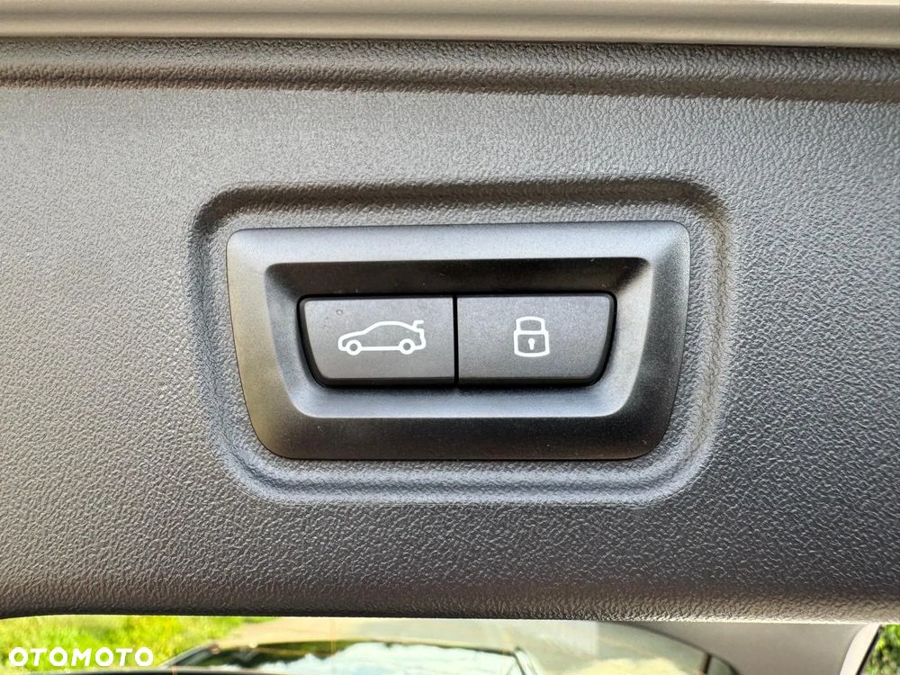 BMW Seria 5 520d Touring - 15