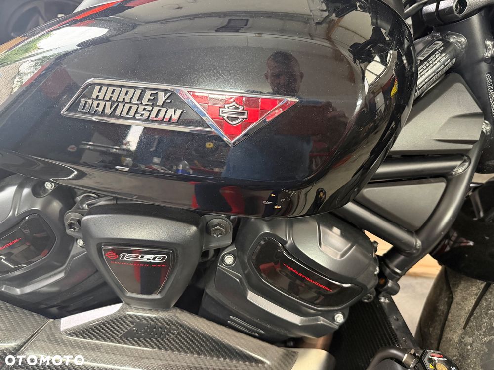Harley-Davidson Sportster - 13