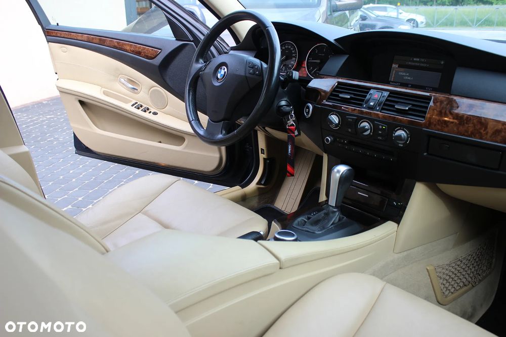 BMW Seria 5 - 34