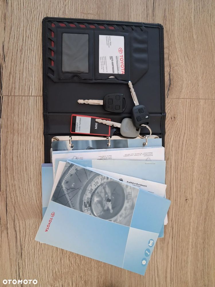 Toyota Avensis 2.0 D-4D Combi - 16