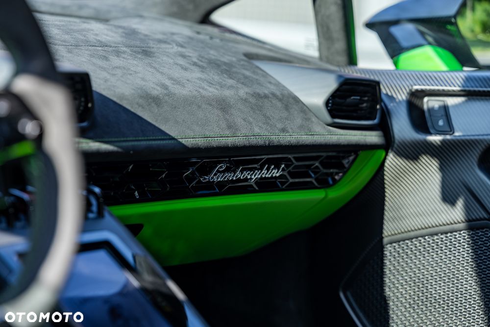 Lamborghini Huracan - 33