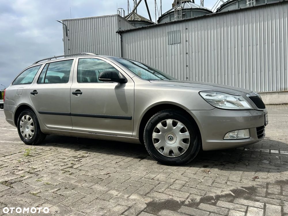 Skoda Octavia - 2