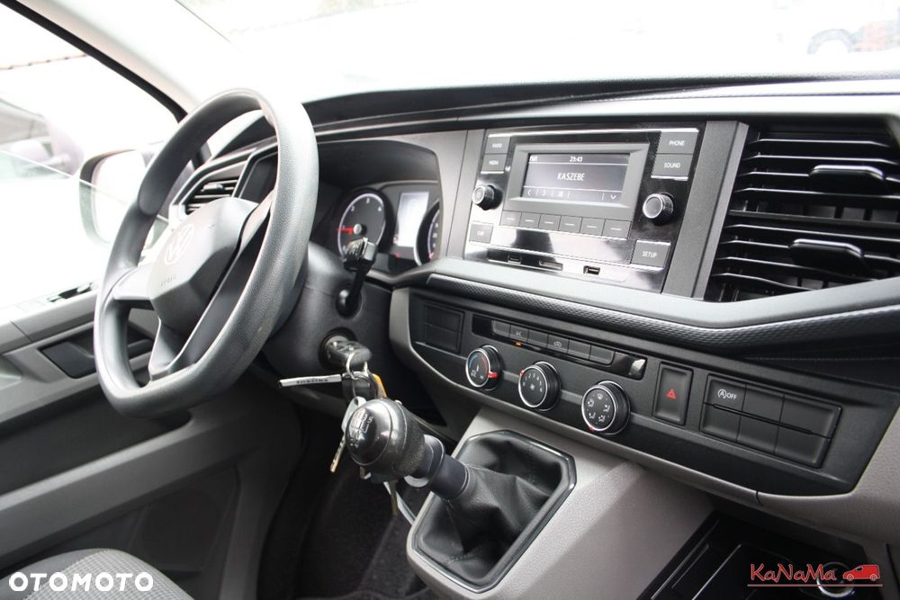 Volkswagen Transporter - 24