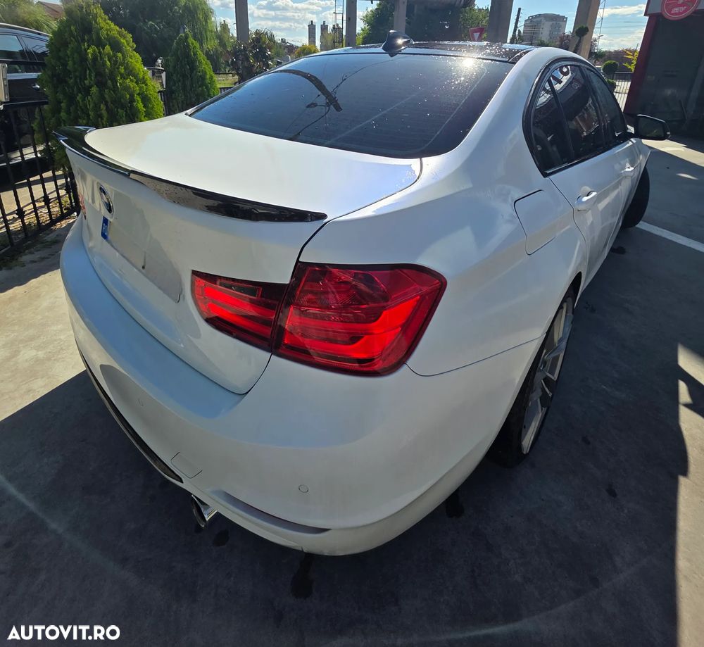 BMW Seria 3 ActiveHybrid AT - 13