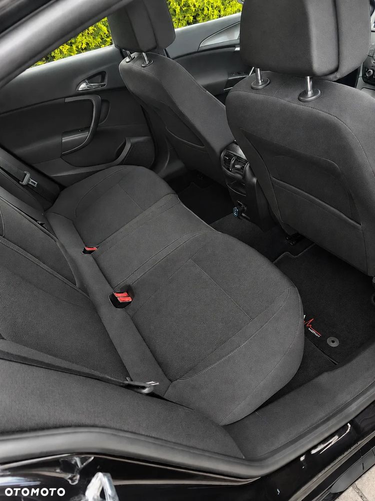 Opel Insignia 1.8 - 12