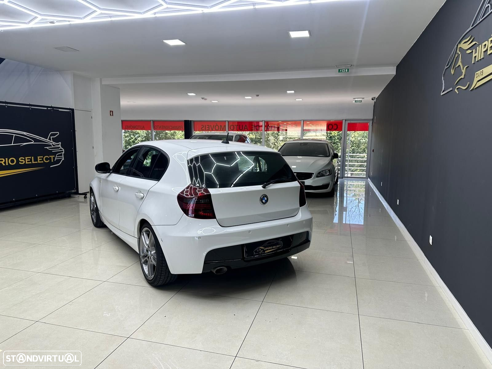 BMW 118 d Pack M - 5