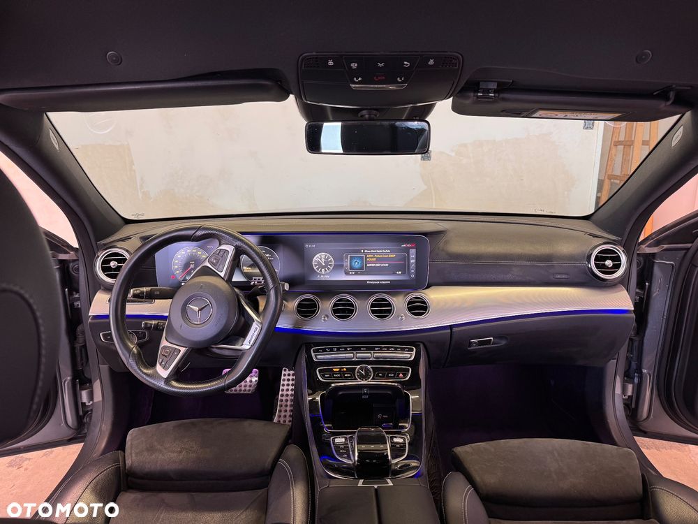 Mercedes-Benz Klasa E 220 d 4-Matic Business Edition 9G-TRONIC - 9