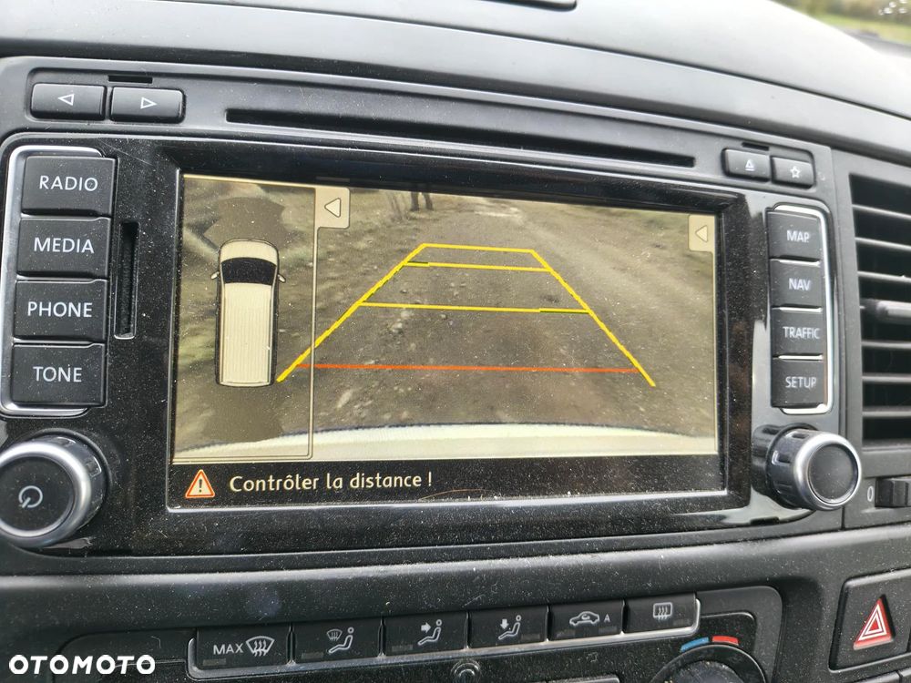 Volkswagen Multivan - 20