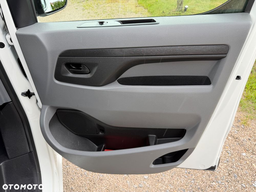 Opel Vivaro - 37
