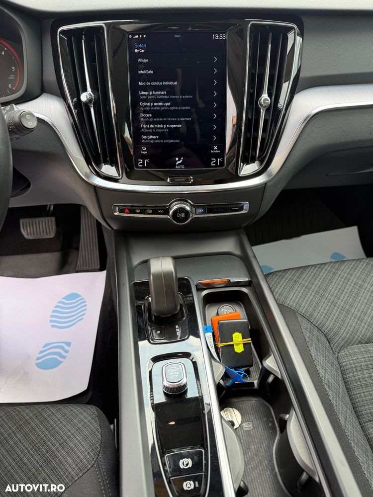 Volvo V60 B4 D Geartronic Momentum Pro - 23