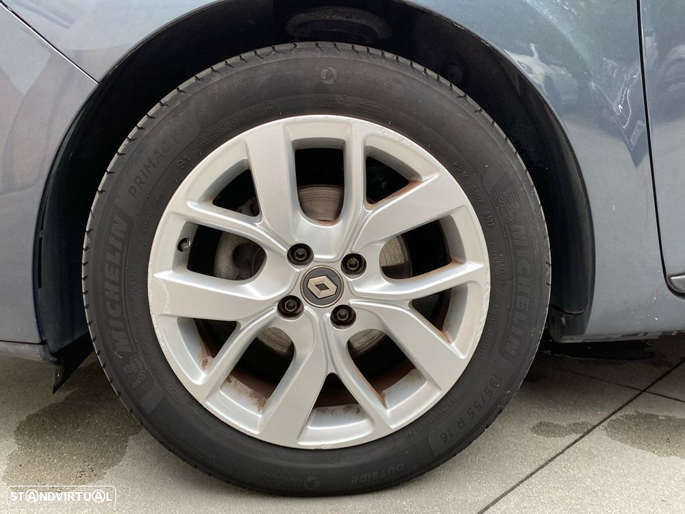 Renault Clio 0.9 TCe Limited - 17