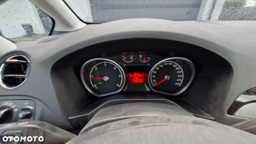 Ford Galaxy - 17