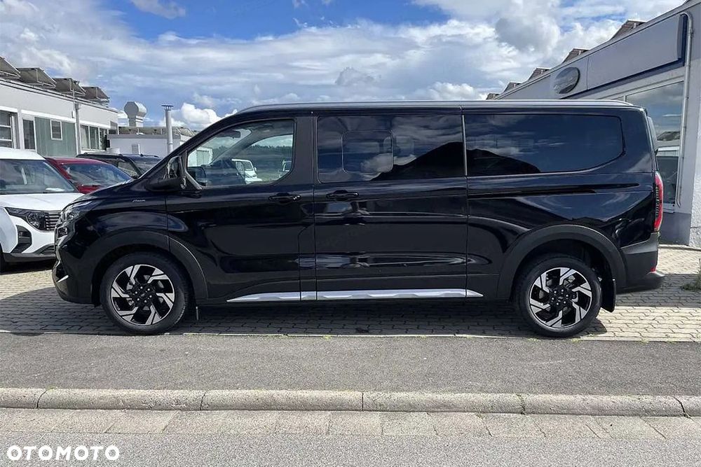 Ford Tourneo Custom - 5