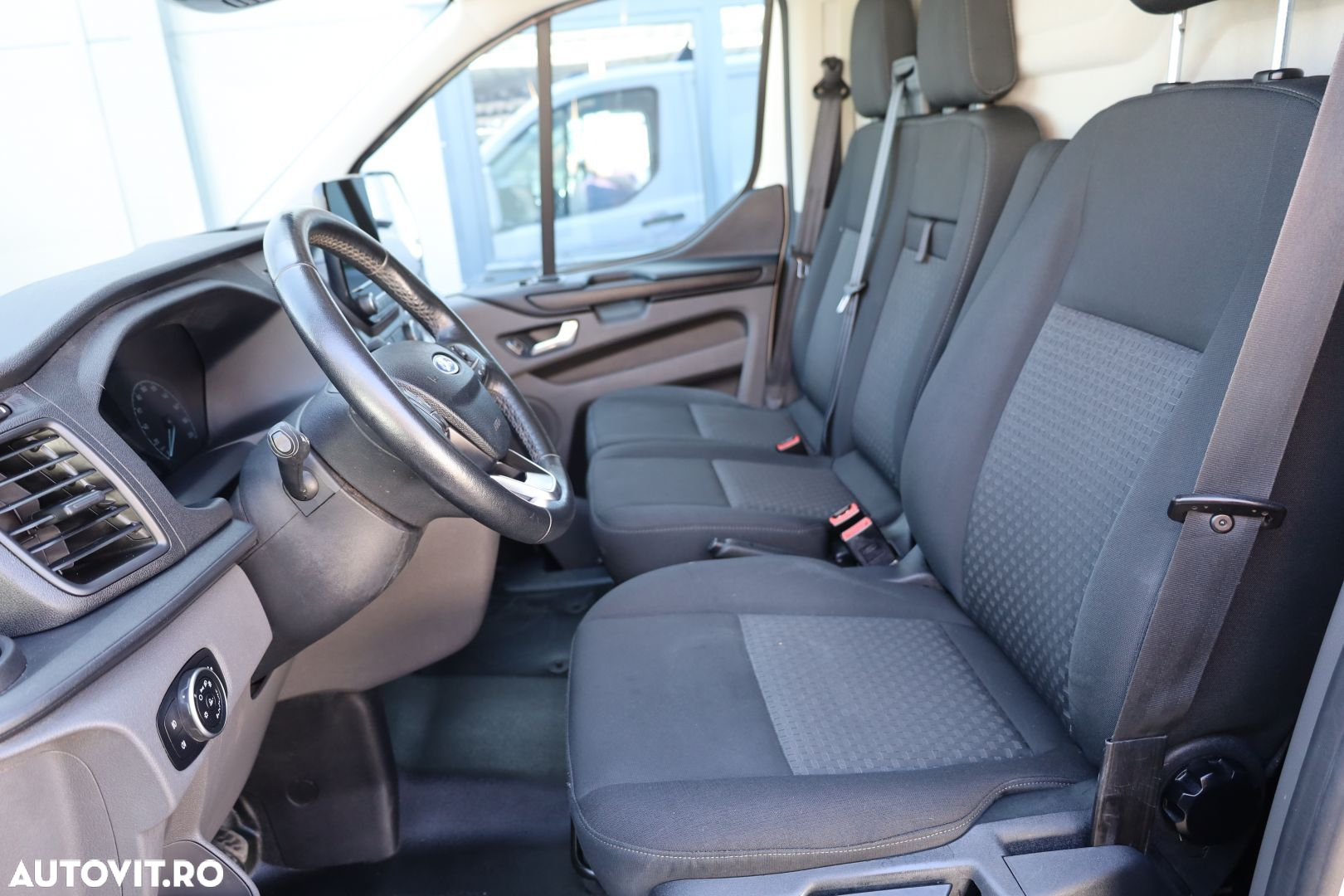 Ford Transit Custom - 12
