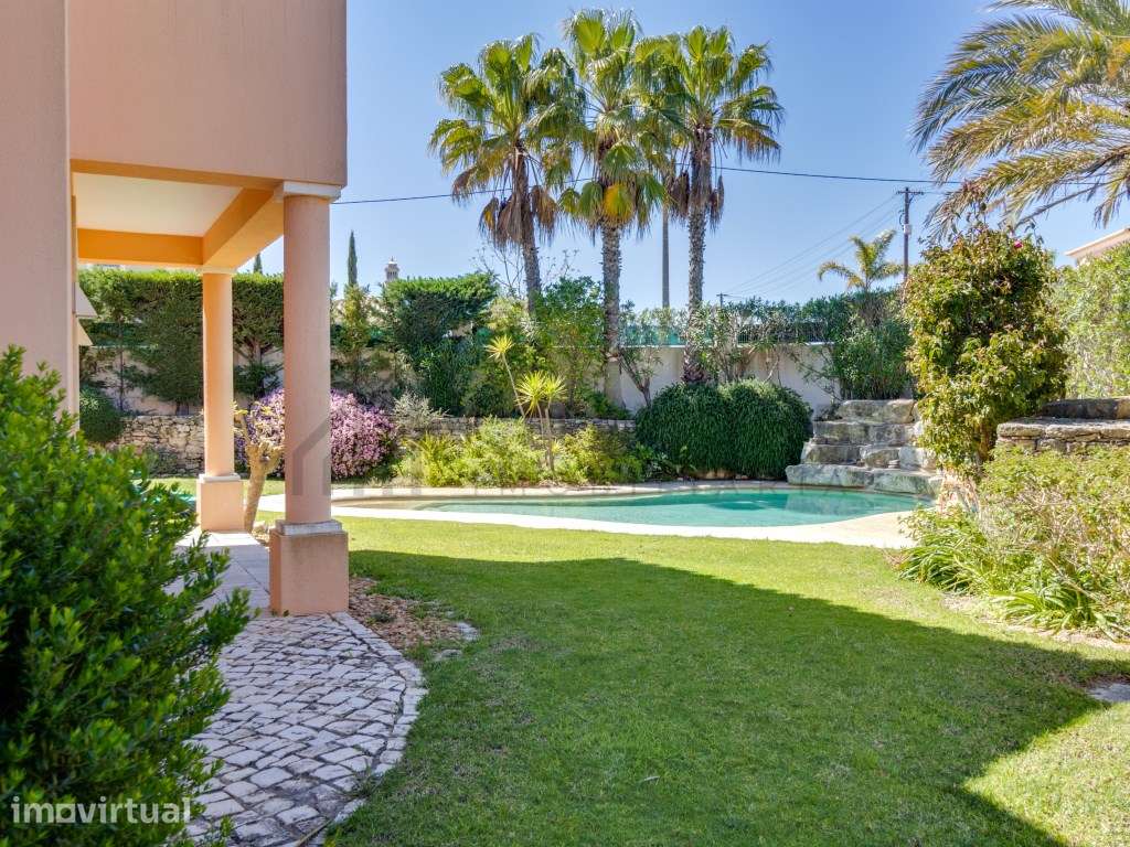 Villa de 5 quartos com piscina e garagem dupla em Porches - Grande imagem: 5/55