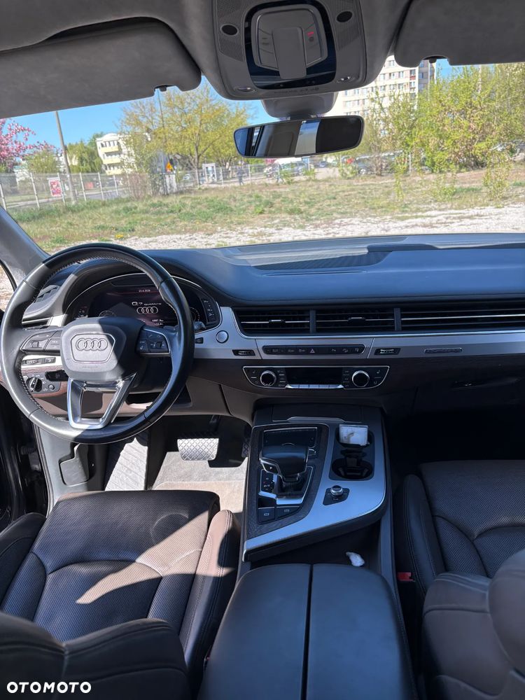 Audi Q7 - 9
