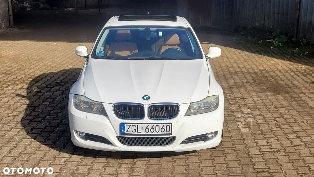 BMW Seria 3 318i - 10