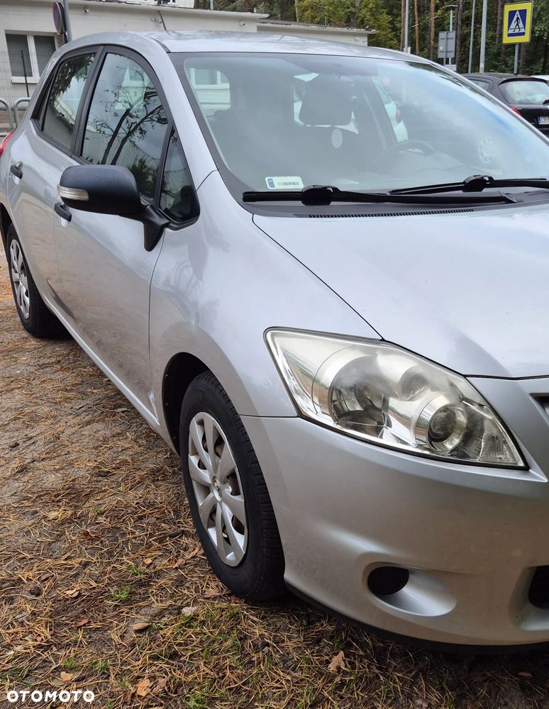 Toyota Auris - 4