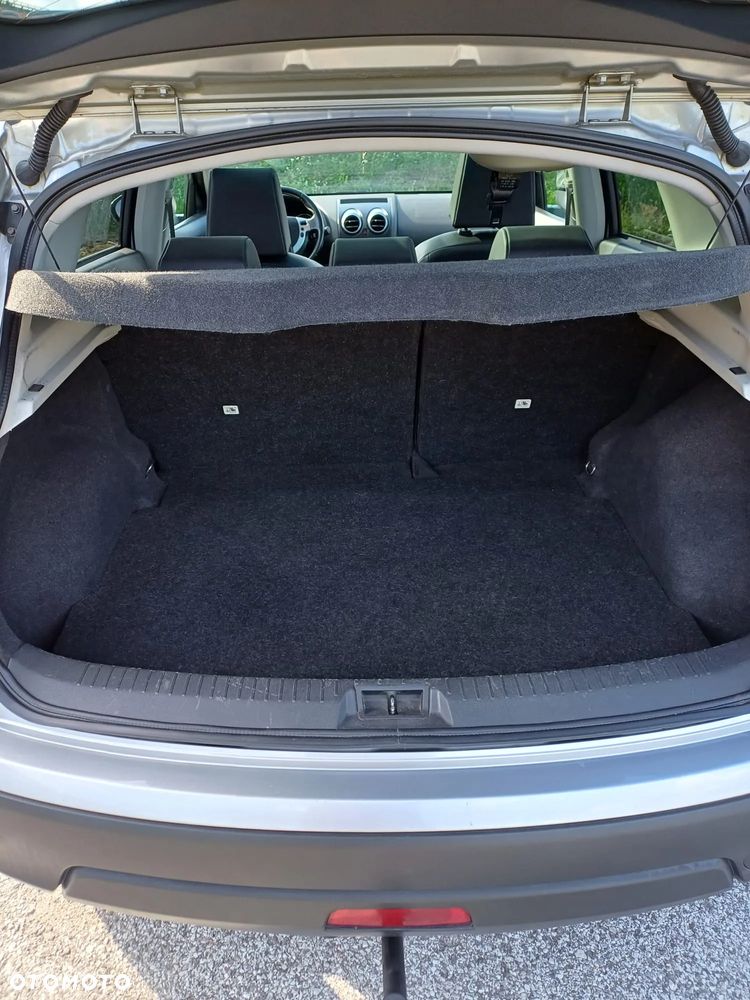 Nissan Qashqai - 26