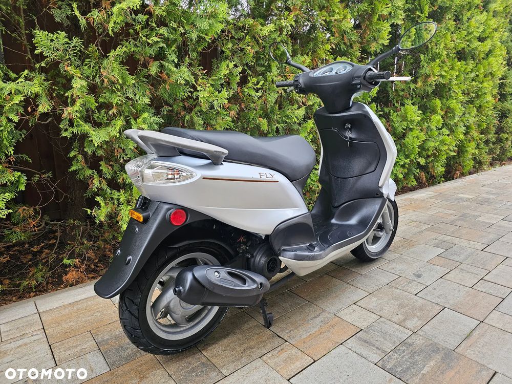 Piaggio FLY - 3