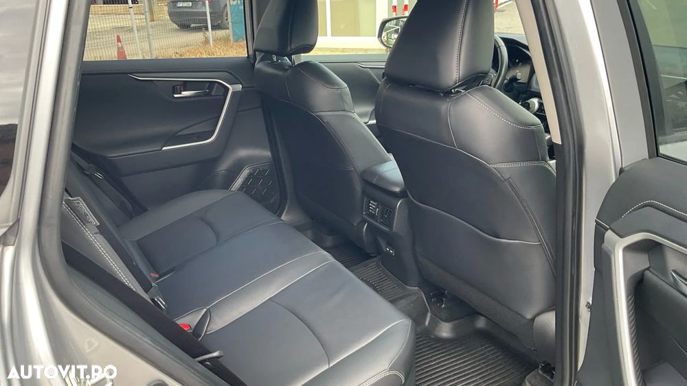 Toyota RAV4 2.5 VVT-iE 4x4 Luxury - 8