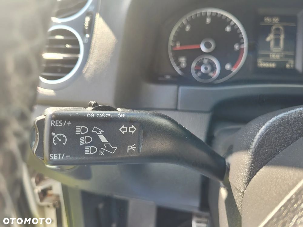 Volkswagen Golf Plus 1.6 TDI DPF Style - 32
