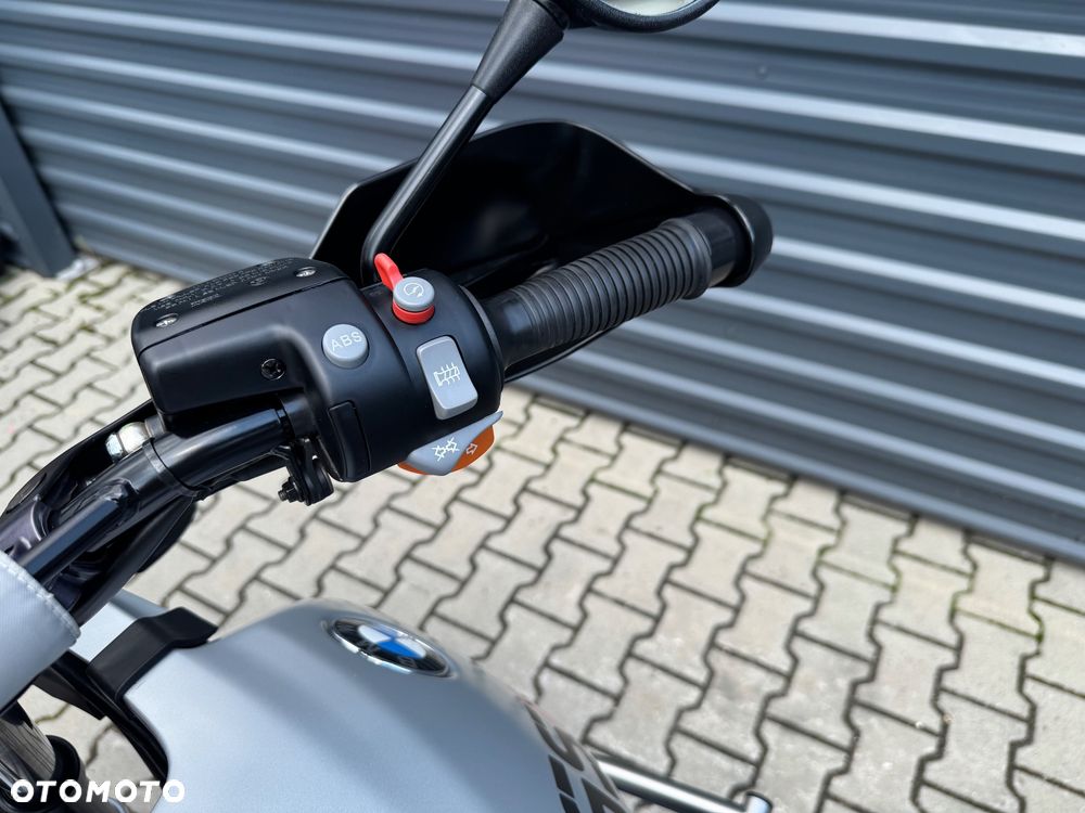 BMW R - 11