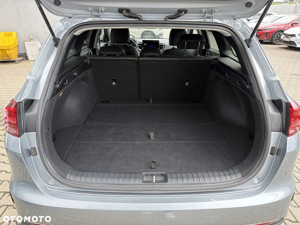 Kia Ceed 1.5 T-GDI Tribute - 18