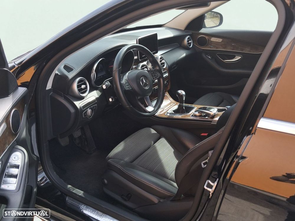 Mercedes-Benz C 200 - 10