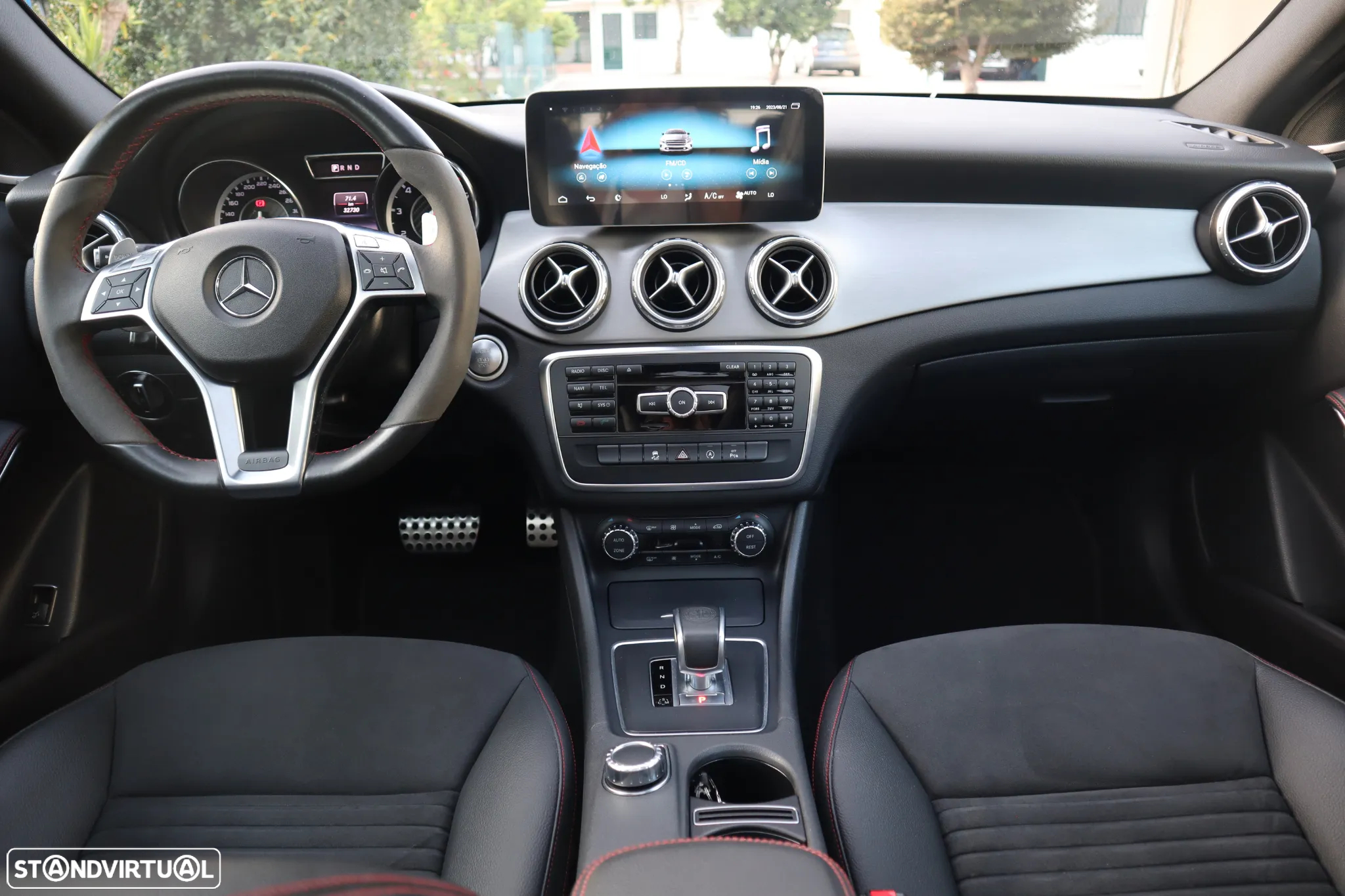 Mercedes-Benz GLA 45 AMG 4-Matic - 22