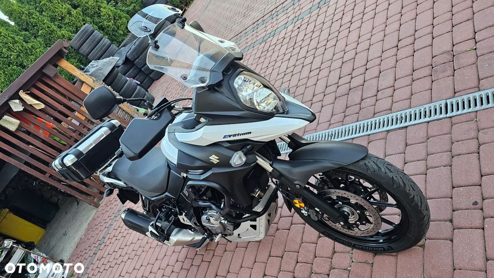 Suzuki V-STROM - 24