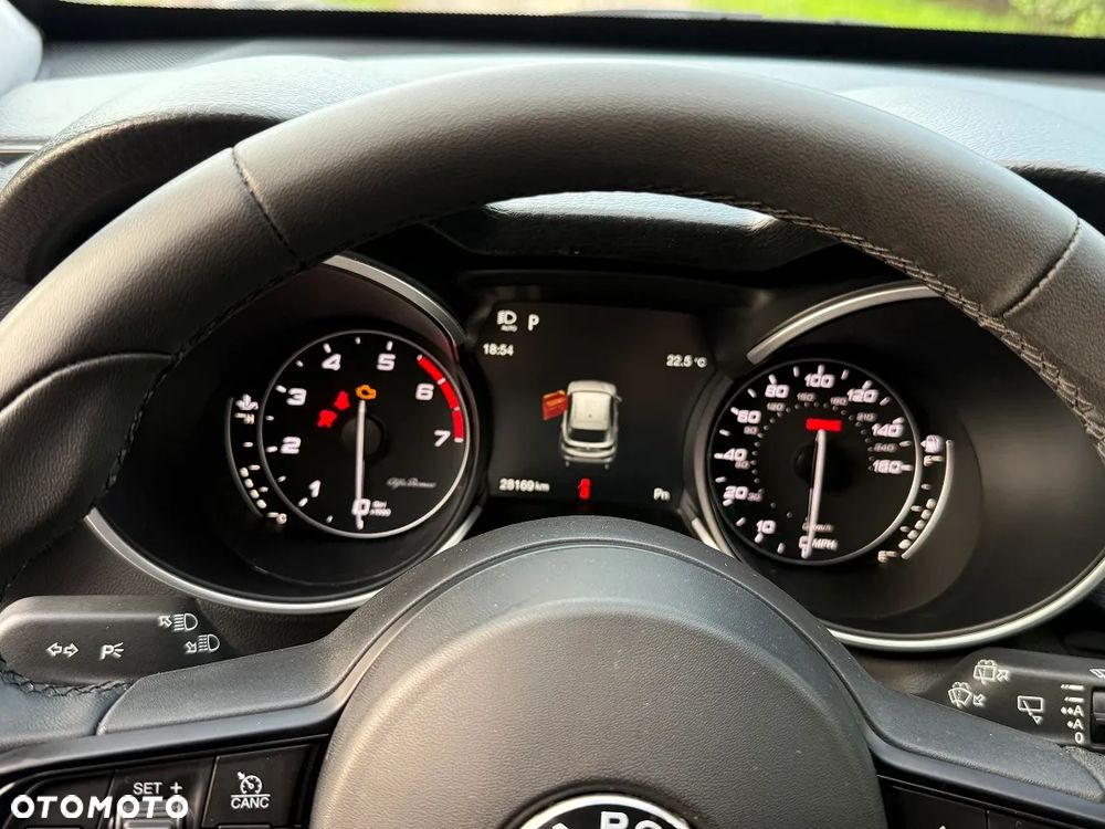 Alfa Romeo Stelvio 2.0 Turbo 16V AT8-Q4 Veloce - 11