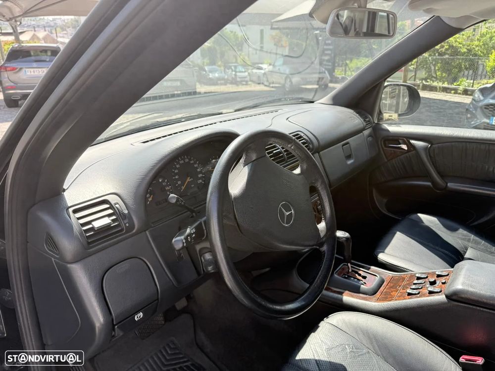 Mercedes-Benz ML 270 - 10