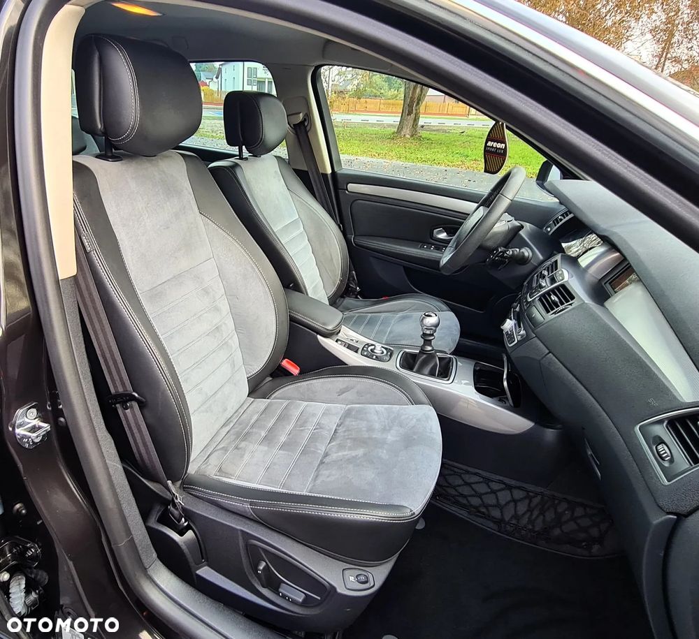 Renault Laguna 2.0 dCi Bose Edition ESM - 26