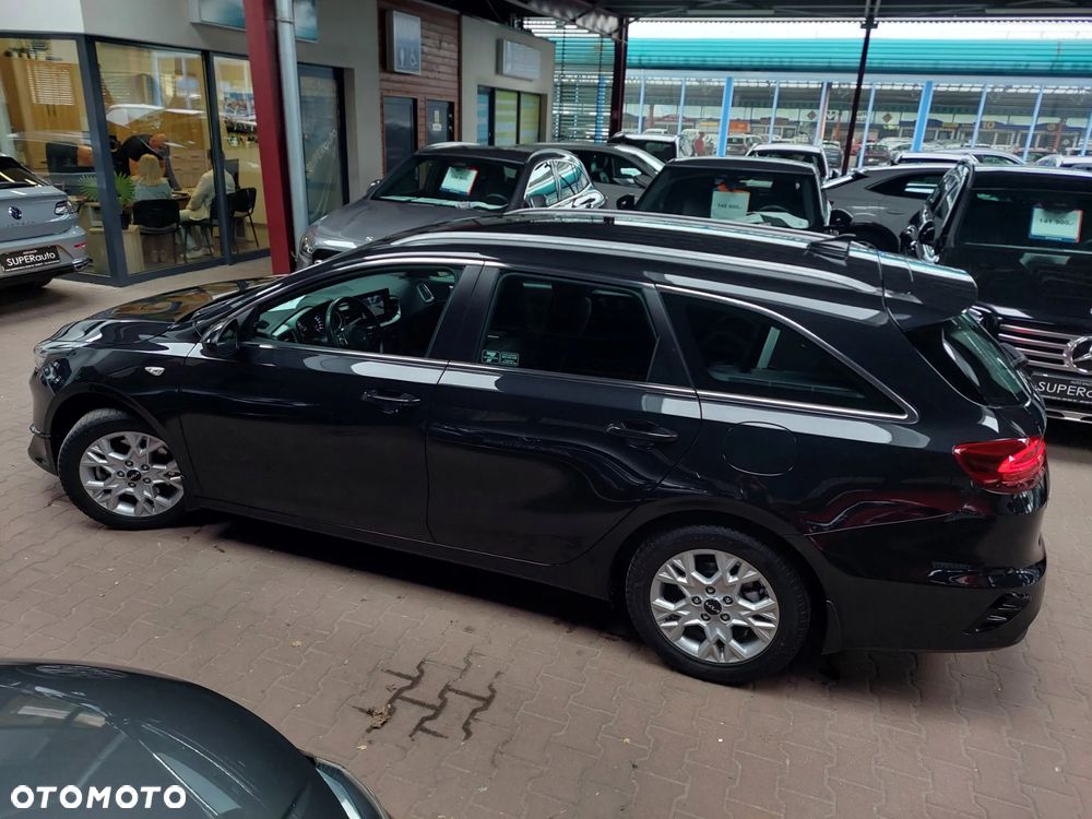 Kia Ceed 1.5 T-GDI M - 33